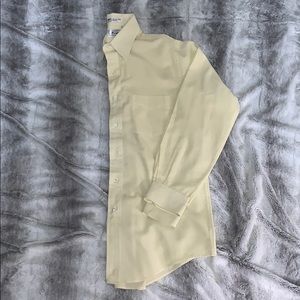 Arrow Carriage Trade Long Sleeve Button-Down